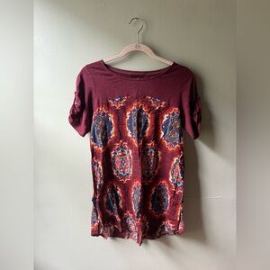 Meadow Rue Red and Blue Graphic Paisley Short Sleeve Tee Size XS